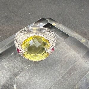 Elegant Yellow Gemstone Ring